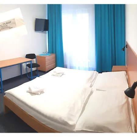Turist Hotel *
